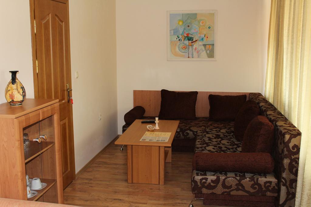 Guest House Brezata - Betula Glavatartsi Buitenkant foto