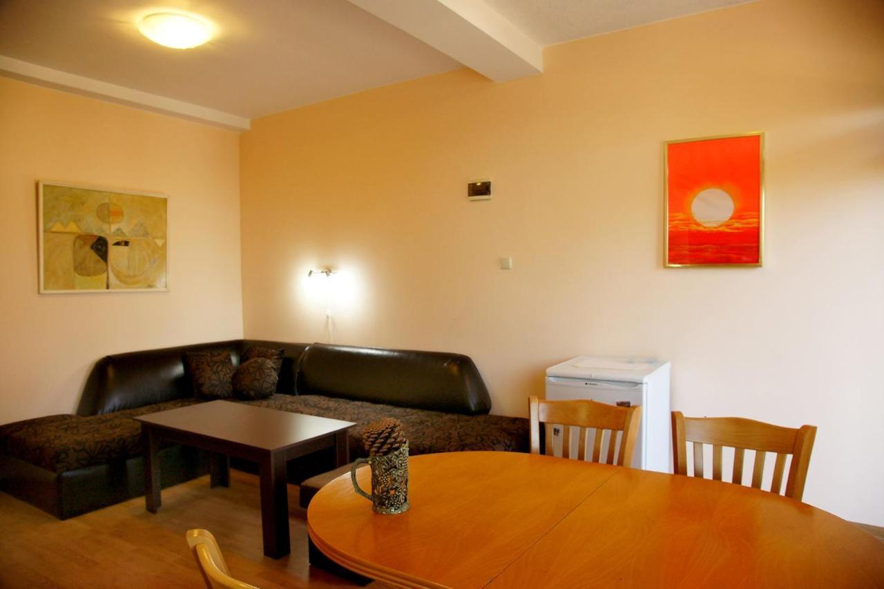 Guest House Brezata - Betula Glavatartsi Buitenkant foto
